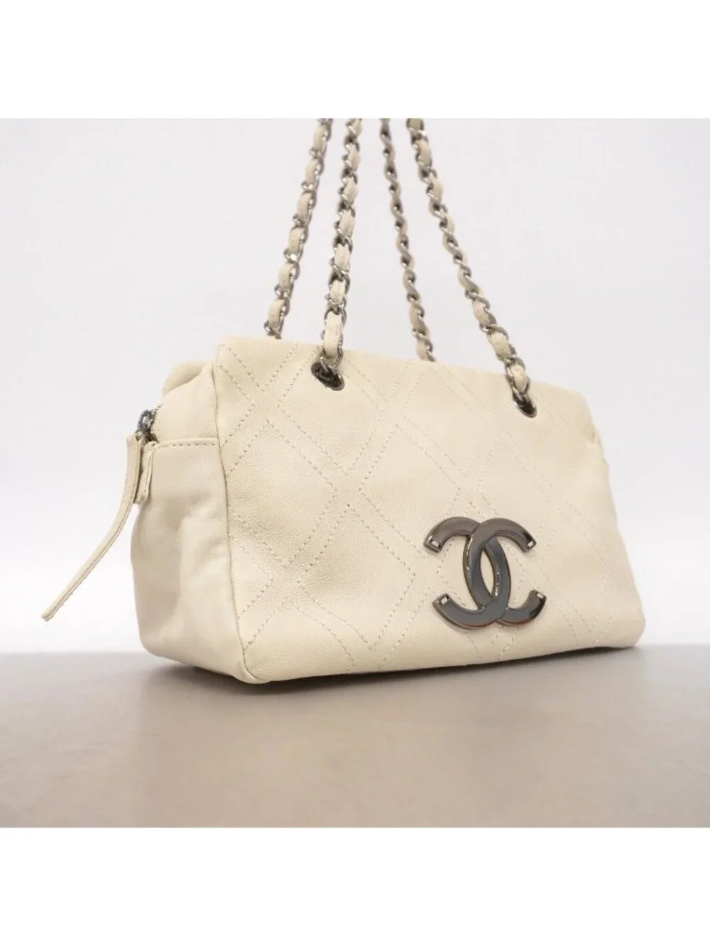 Chanel Shoulder Bag Leather Ivory Silver